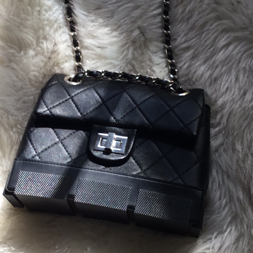 Black Stylish Bags with Multiple Compartments